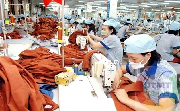 Dịch thuật tài liệu May mặc & phụ kiện chuẩn xác tại DTMT